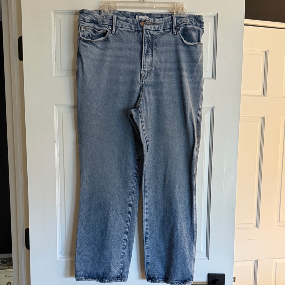 Good American Light Wash Women’s Jeans - Classic Straight Leg